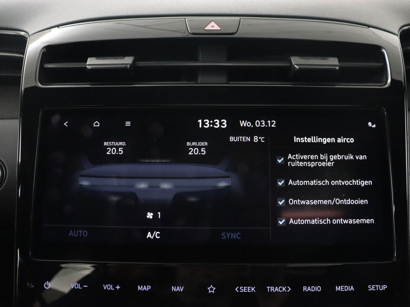 Hyundai Tucson 1.6 T-GDI PHEV N Line Sky 4WD | Panoramadak | Stoelverwarming | Leder/Alcantara | Camera | Adaptive cruise | Carplay | Full LED | Stuurverwarming | Keyless | Plug In