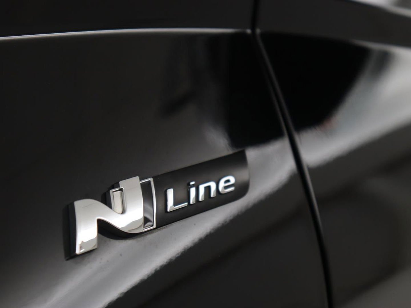 Hyundai Tucson 1.6 T-GDI PHEV N Line Sky 4WD | Panoramadak | Stoelverwarming | Leder/Alcantara | Camera | Adaptive cruise | Carplay | Full LED | Stuurverwarming | Keyless | Plug In