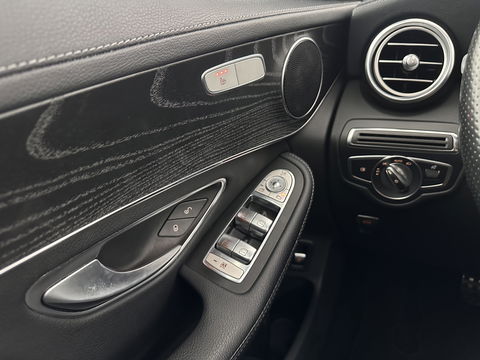 Mercedes-Benz GLC 350e 4MATIC AMG Aut. *PANO | FULL-LEATHER | FULL-LED | HEATED-SPORTSEATS | CAMERA | NAVI-FULLMAP | PRIVACY-GLASS | SHIFT-PADDLES | ECC | PDC | CRUISE | 19''ALU*