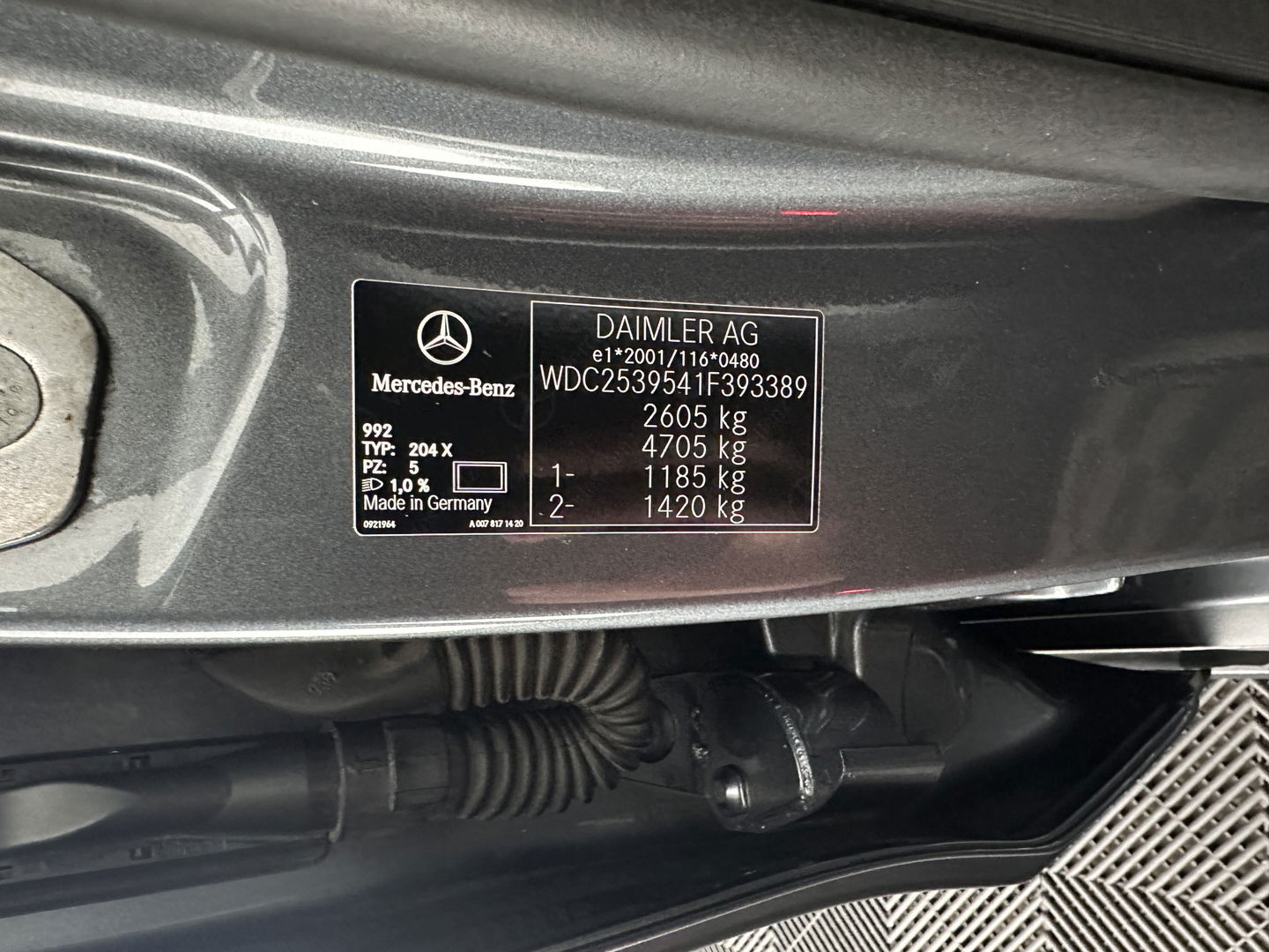 Mercedes-Benz GLC 350e 4MATIC AMG Aut. *PANO | FULL-LEATHER | FULL-LED | HEATED-SPORTSEATS | CAMERA | NAVI-FULLMAP | PRIVACY-GLASS | SHIFT-PADDLES | ECC | PDC | CRUISE | 19''ALU*