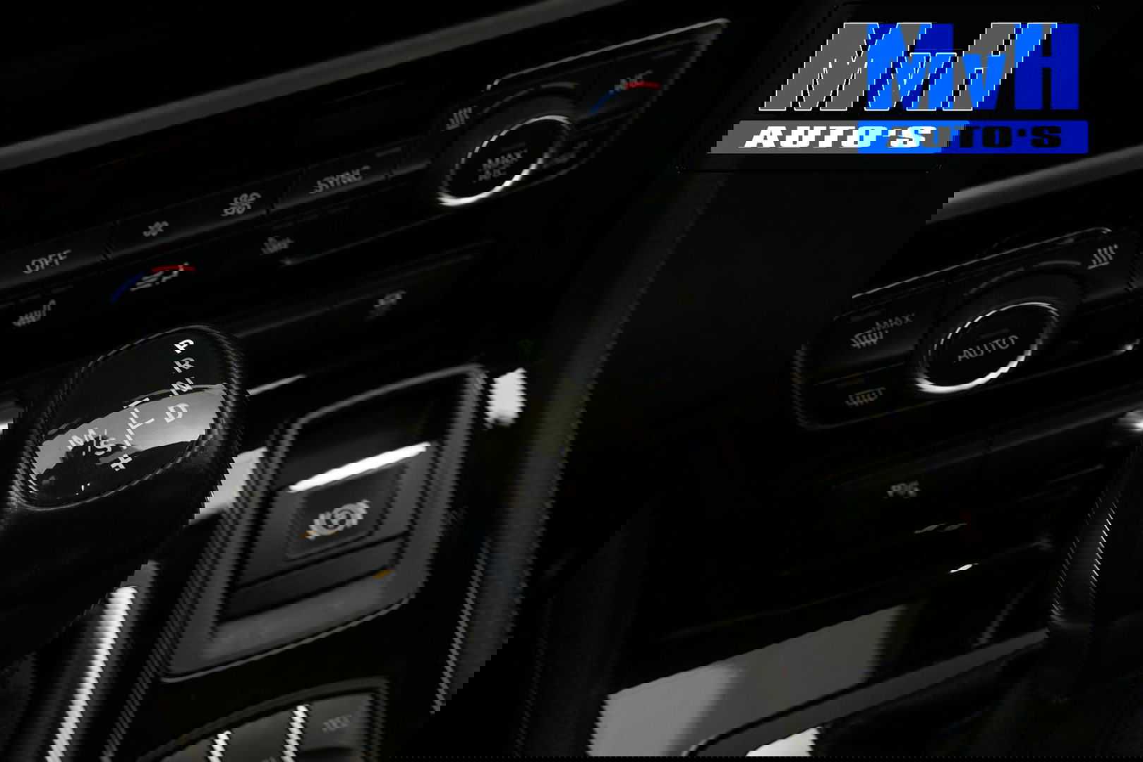 BMW 2 Serie Active Tourer 220i High Executive|LED|TREKH|HUD