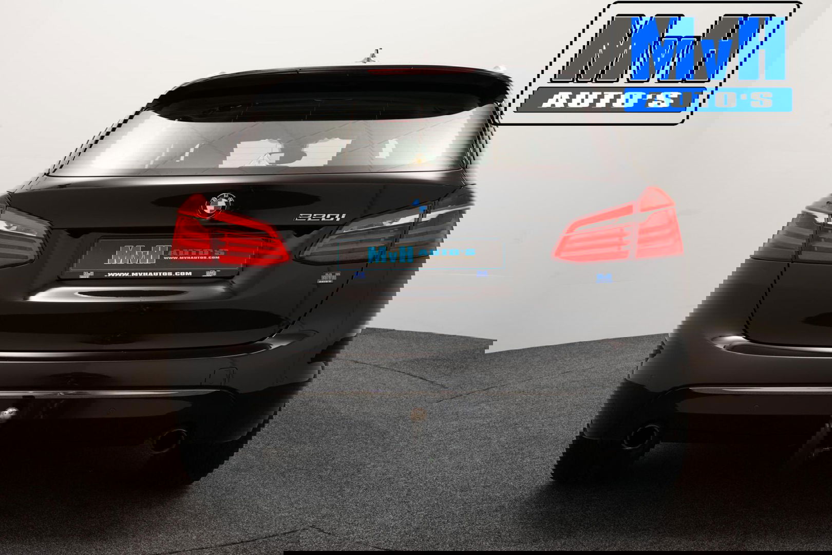 BMW 2 Serie Active Tourer 220i High Executive|LED|TREKH|HUD