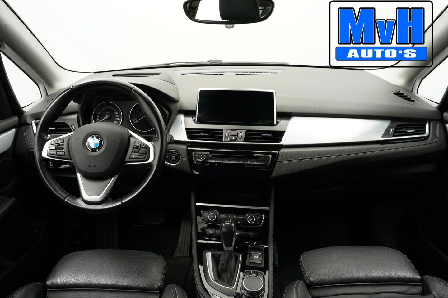BMW 2 Serie Active Tourer 220i High Executive|LED|TREKH|HUD
