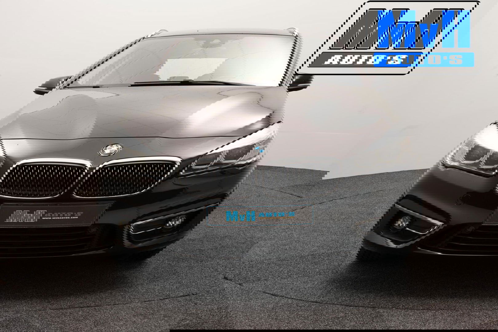 BMW 2 Serie Active Tourer 220i High Executive|LED|TREKH|HUD