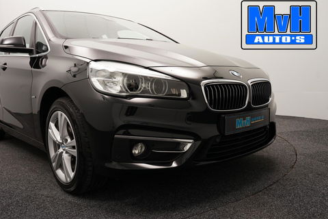 BMW 2 Serie Active Tourer 220i High Executive|LED|TREKH|HUD