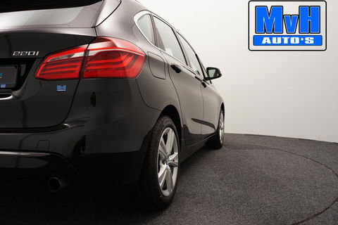 BMW 2 Serie Active Tourer 220i High Executive|LED|TREKH|HUD