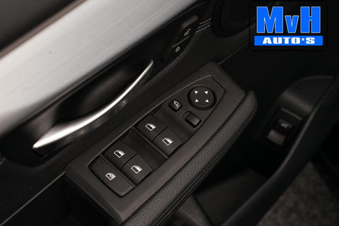 BMW 2 Serie Active Tourer 220i High Executive|LED|TREKH|HUD