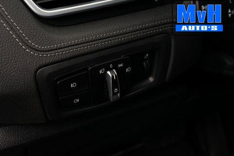 BMW 2 Serie Active Tourer 220i High Executive|LED|TREKH|HUD