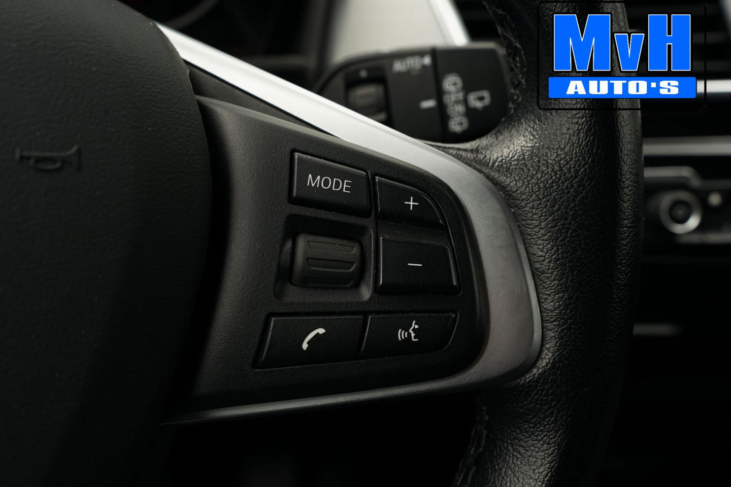 BMW 2 Serie Active Tourer 220i High Executive|LED|TREKH|HUD