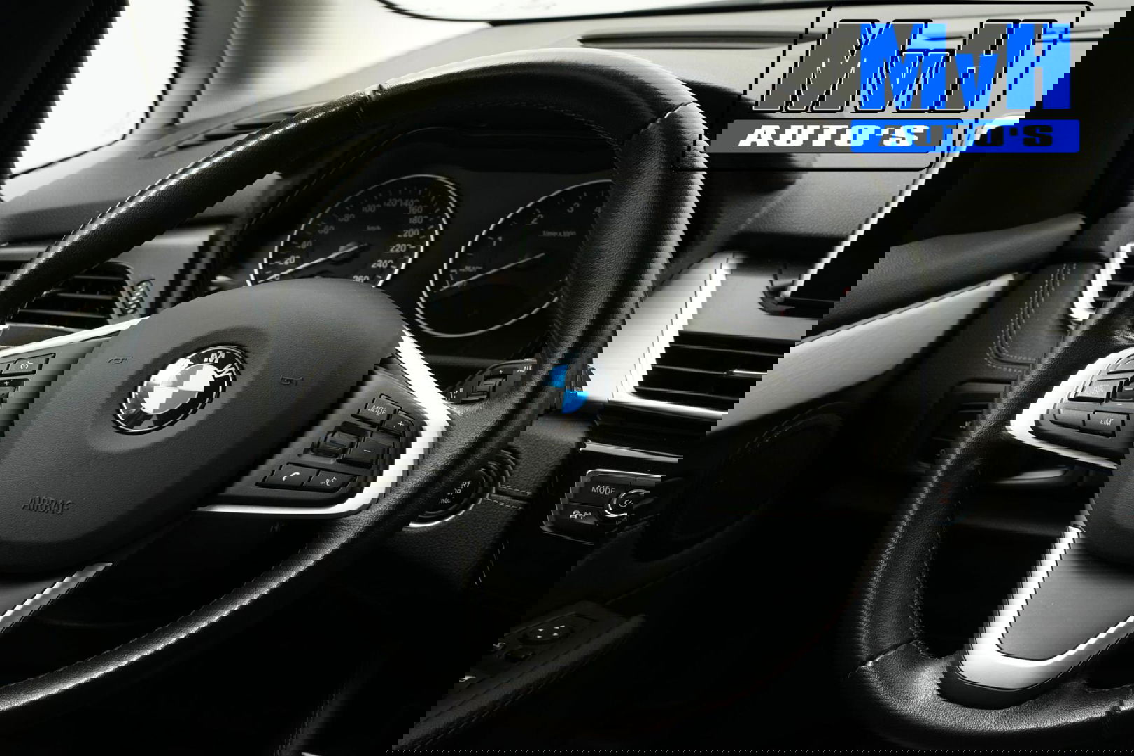 BMW 2 Serie Active Tourer 220i High Executive|LED|TREKH|HUD