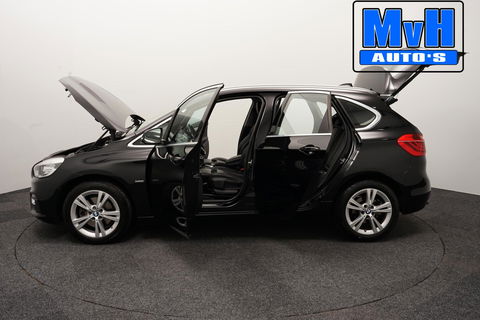 BMW 2 Serie Active Tourer 220i High Executive|LED|TREKH|HUD