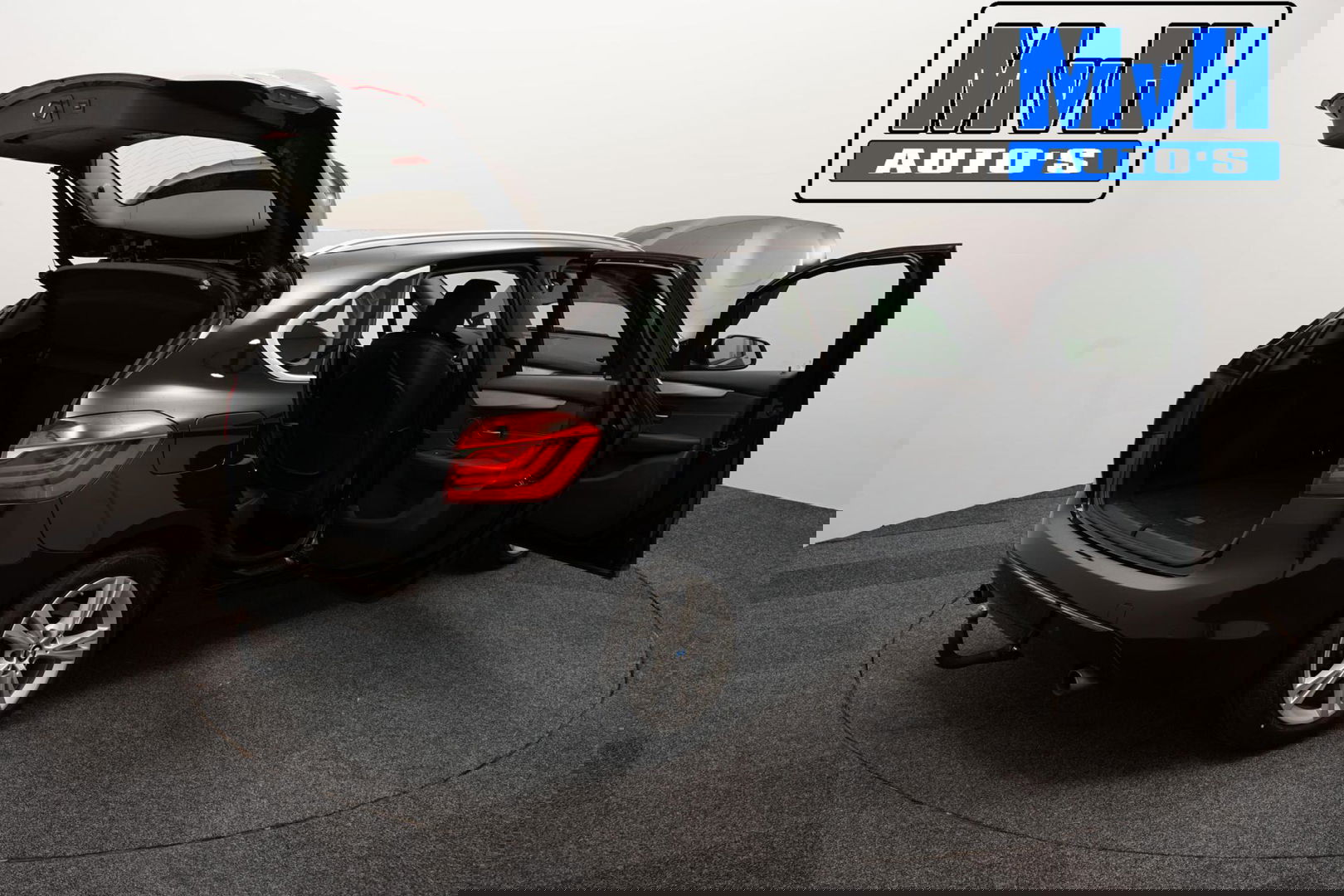 BMW 2 Serie Active Tourer 220i High Executive|LED|TREKH|HUD