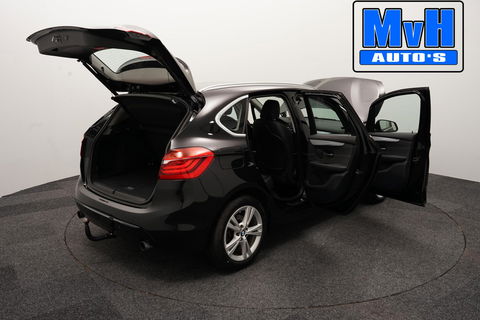BMW 2 Serie Active Tourer 220i High Executive|LED|TREKH|HUD