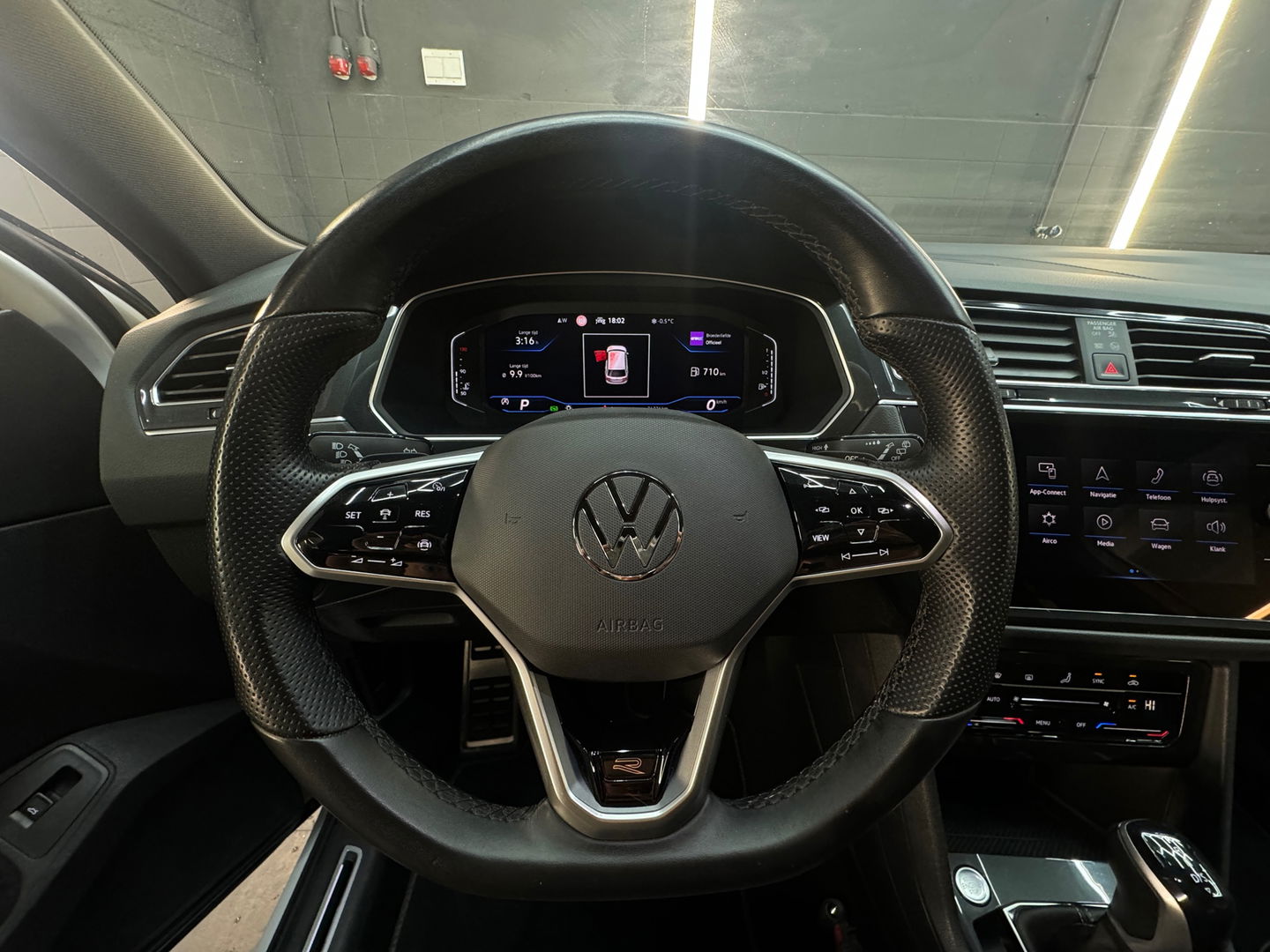 Volkswagen Tiguan 1.5 TSI R-Line Business+ Keyless|Sfeer|NAP