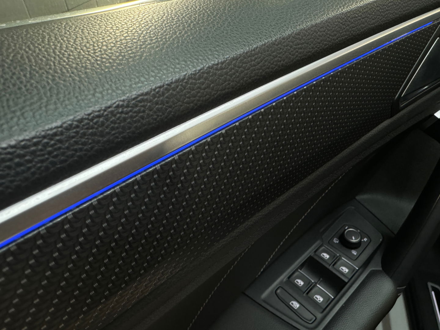 Volkswagen Tiguan 1.5 TSI R-Line Business+ Keyless|Sfeer|NAP