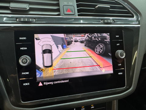 Volkswagen Tiguan 1.5 TSI R-Line Business+ Keyless|Sfeer|NAP