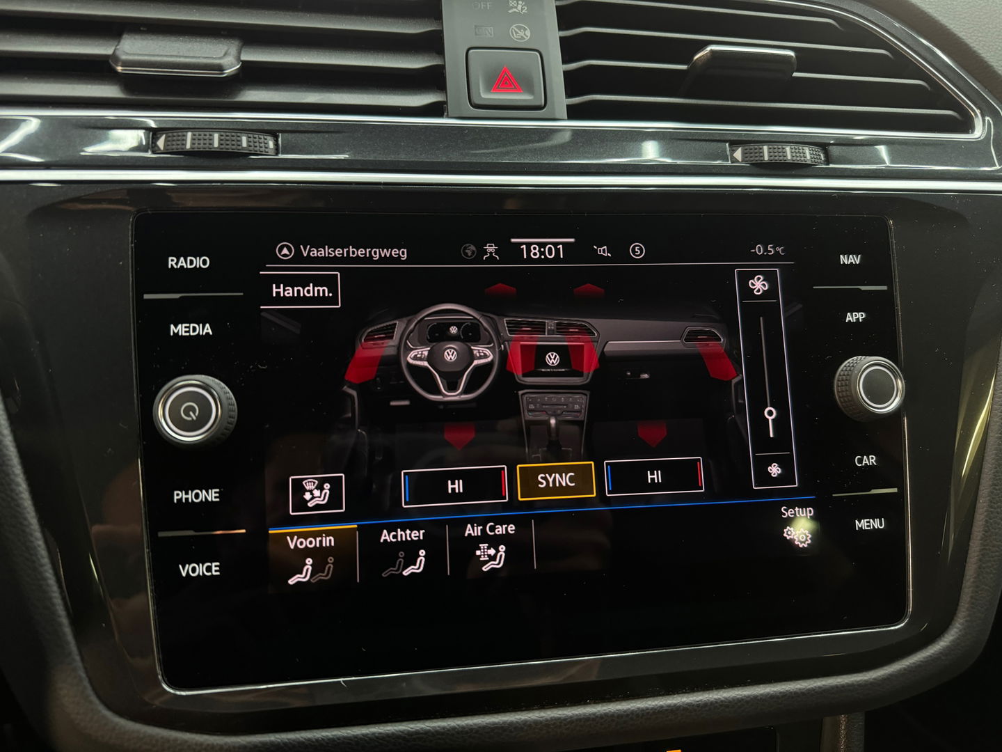 Volkswagen Tiguan 1.5 TSI R-Line Business+ Keyless|Sfeer|NAP