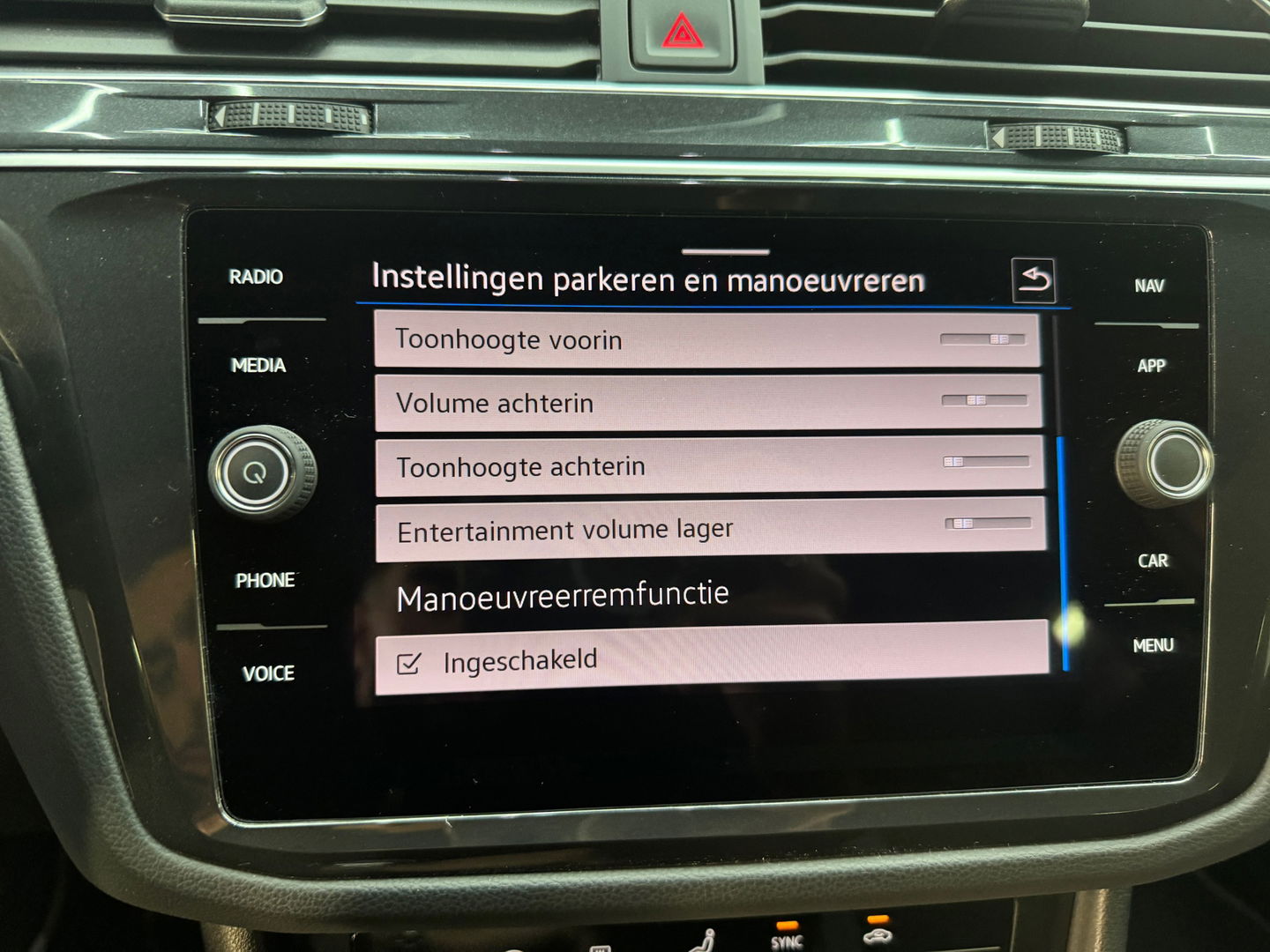 Volkswagen Tiguan 1.5 TSI R-Line Business+ Keyless|Sfeer|NAP