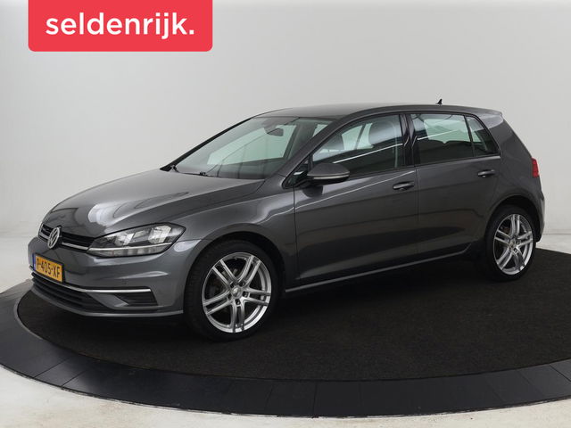 Volkswagen Golf - 1.0 TSI Comfortline | Trekhaak | Adaptive cruise | Navigatie | 18'' | Climate control | Parkeerhulp | Bluetooth