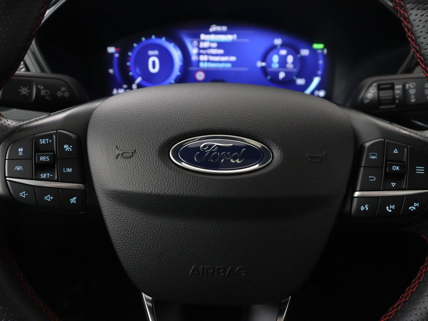 Ford Kuga 2.5 PHEV ST-Line | Panoramadak | Head-Up | Trekhaak | Stoelverwarming | Adaptive cruise | 360 Camera | Bang & Olufsen | Carplay | Keyless | Achterbankverwarming | Digital Cockpit | Plug In