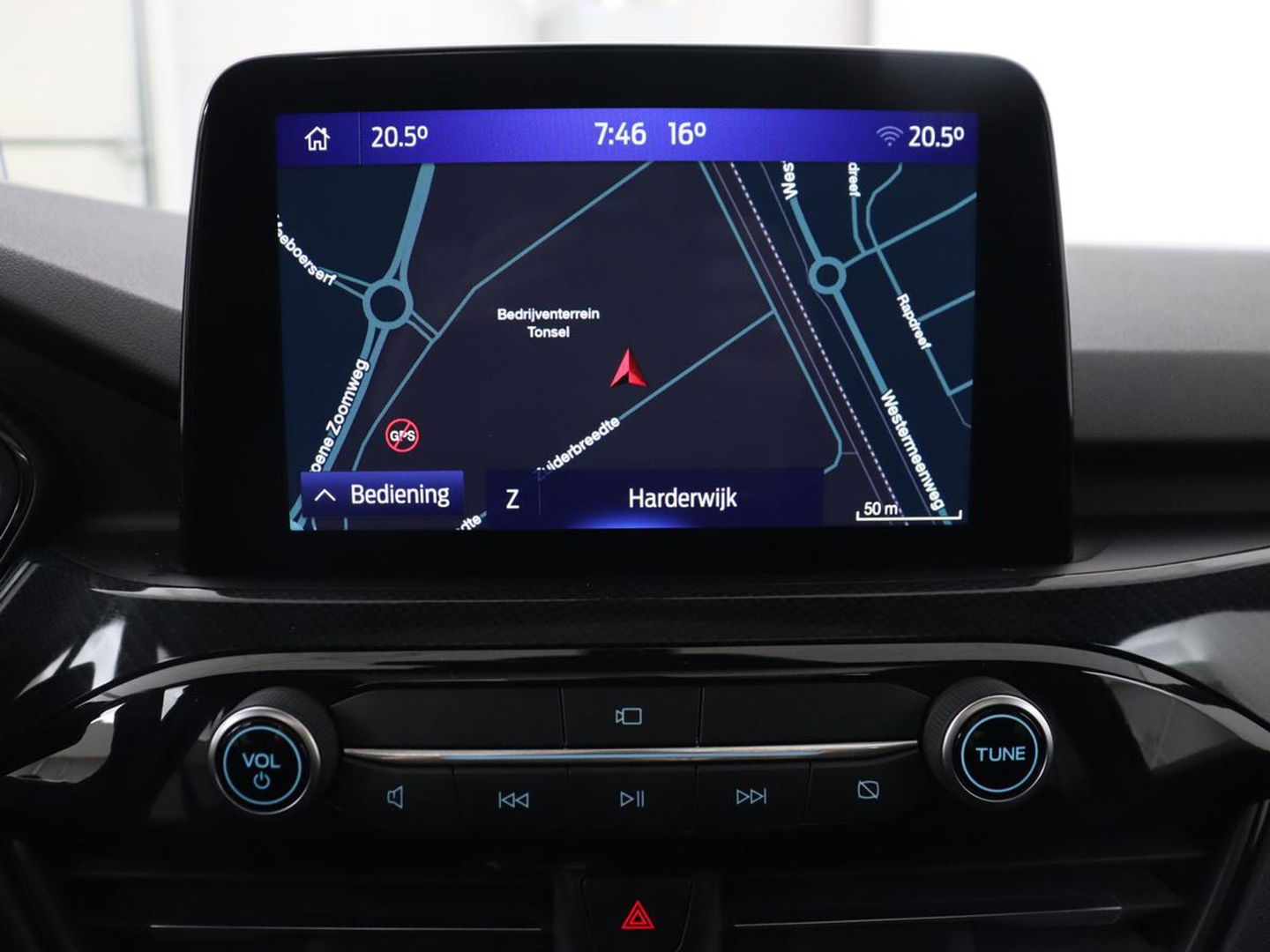 Ford Kuga 2.5 PHEV ST-Line | Panoramadak | Head-Up | Trekhaak | Stoelverwarming | Adaptive cruise | 360 Camera | Bang & Olufsen | Carplay | Keyless | Achterbankverwarming | Digital Cockpit | Plug In