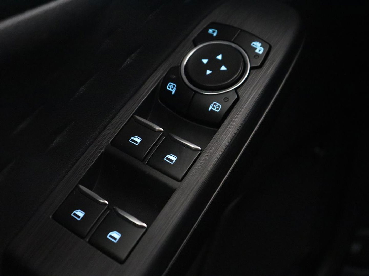 Ford Kuga 2.5 PHEV ST-Line | Panoramadak | Head-Up | Trekhaak | Stoelverwarming | Adaptive cruise | 360 Camera | Bang & Olufsen | Carplay | Keyless | Achterbankverwarming | Digital Cockpit | Plug In