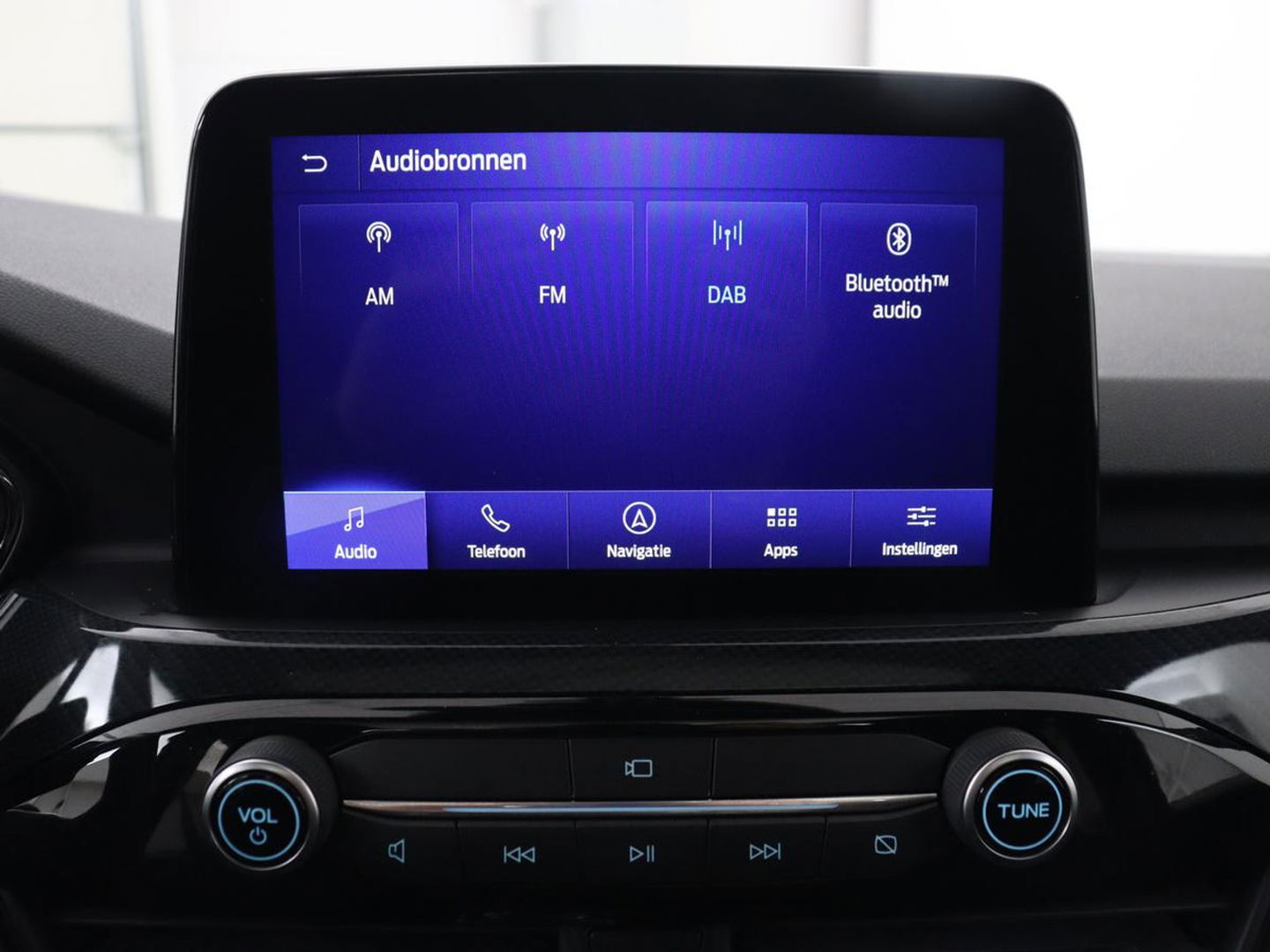 Ford Kuga 2.5 PHEV ST-Line | Panoramadak | Head-Up | Trekhaak | Stoelverwarming | Adaptive cruise | 360 Camera | Bang & Olufsen | Carplay | Keyless | Achterbankverwarming | Digital Cockpit | Plug In