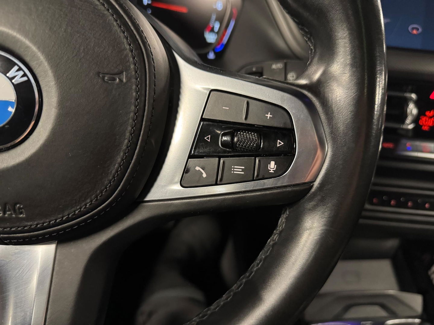 BMW 1-serie 118i High Executive Automaat panorama Led Navigatie