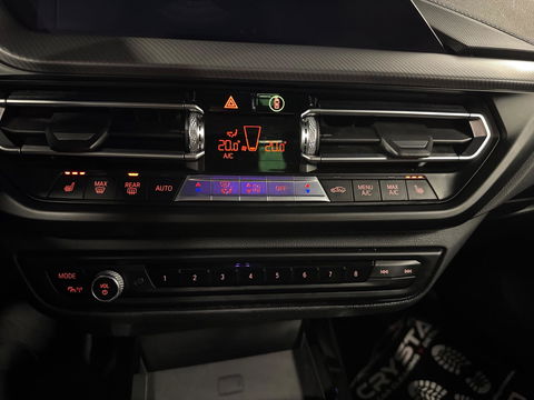 BMW 1-serie 118i High Executive Automaat panorama Led Navigatie