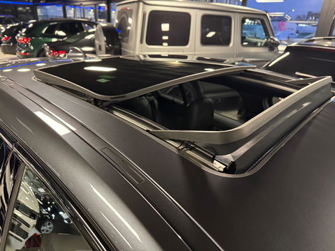 BMW 1-serie 118i High Executive Automaat panorama Led Navigatie