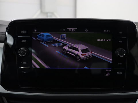 Volkswagen T-Roc 1.0 TSI Life | Stoelverwarming | Carplay | Adaptive cruise | Virtual Cockpit | Full LED | Park Assist | Airco | Bluetooth