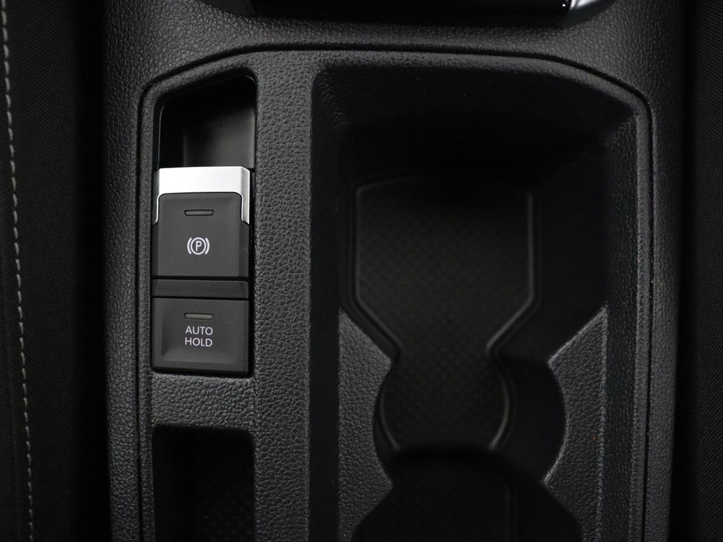 Volkswagen T-Roc 1.0 TSI Life | Stoelverwarming | Carplay | Adaptive cruise | Virtual Cockpit | Full LED | Park Assist | Airco | Bluetooth