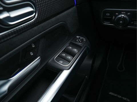 Mercedes-Benz EQB 300 4MATIC AMG-Line 67 kWh [ 3-Fase ] (INCL-BTW) *PANO | HEAD-UP | LEATHER-MICROFIBRE | MEMORY-PACK | WIDE-SCREEN-COCKPIT | FULL-LED | BLINDSPOT | AMBIENT-LIGHT | TOPVIEW | NAVI-FULLMAP | DAB+ | COMFORT/SEATS | ...