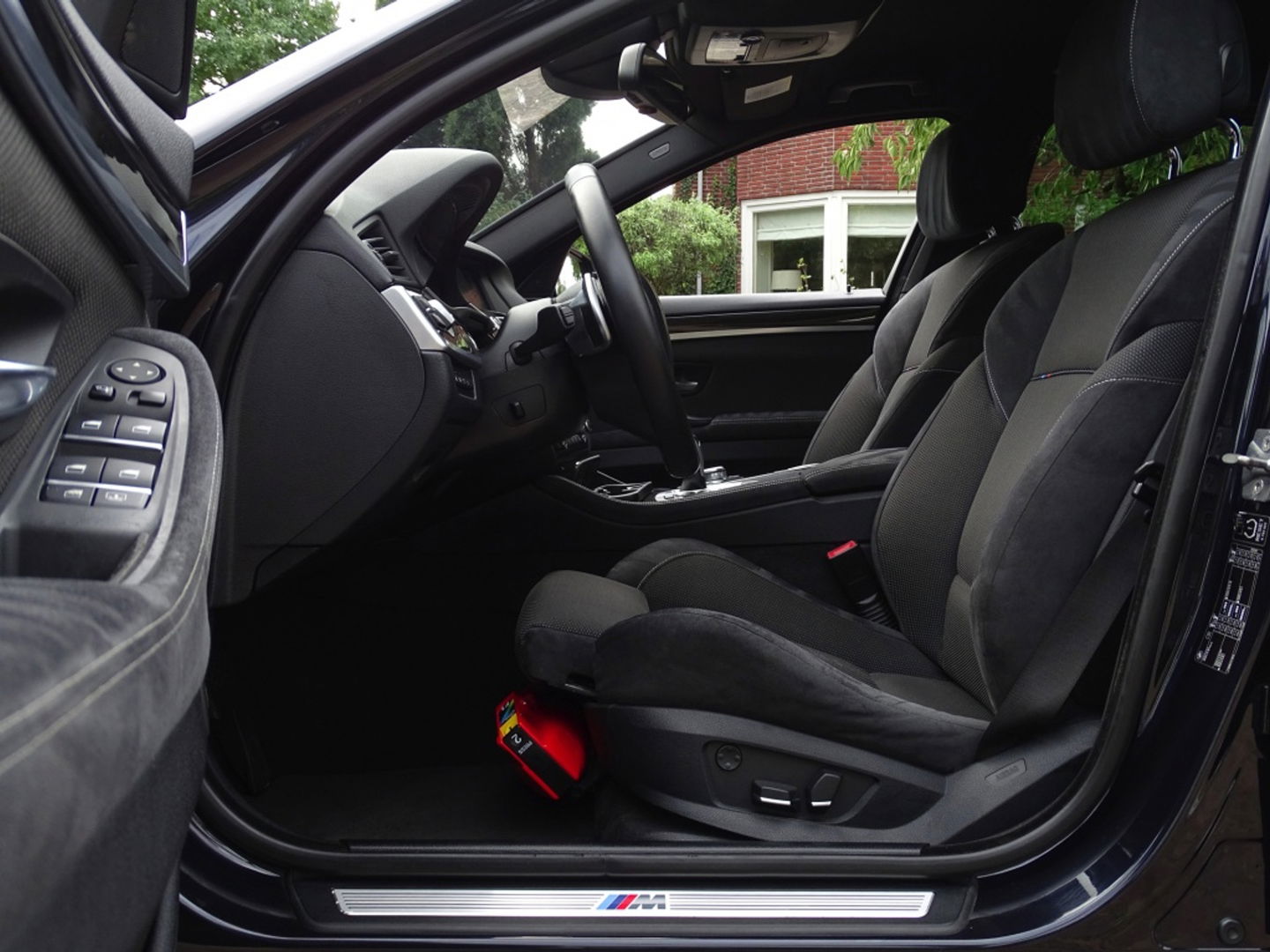 BMW 5 Serie 535i TwinTurbo 306PK / Executive / M Sport / LED