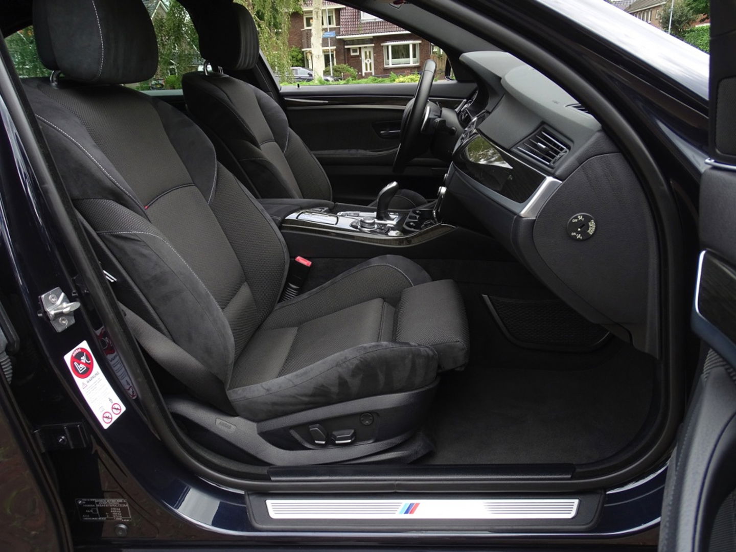 BMW 5 Serie 535i TwinTurbo 306PK / Executive / M Sport / LED