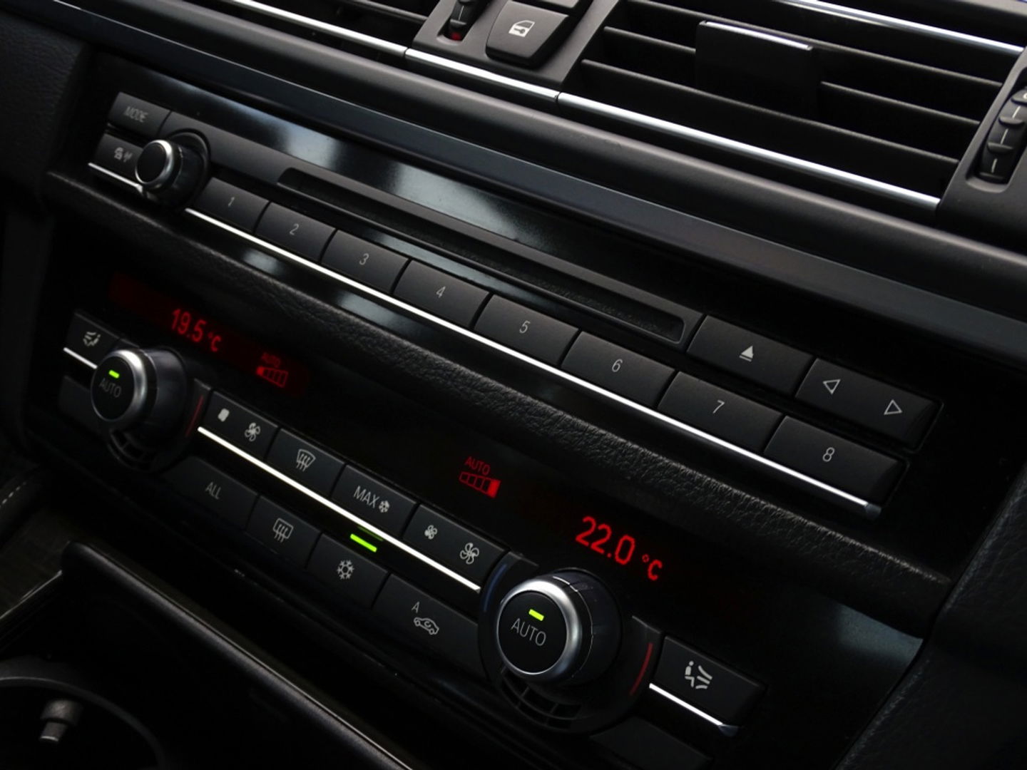 BMW 5 Serie 535i TwinTurbo 306PK / Executive / M Sport / LED