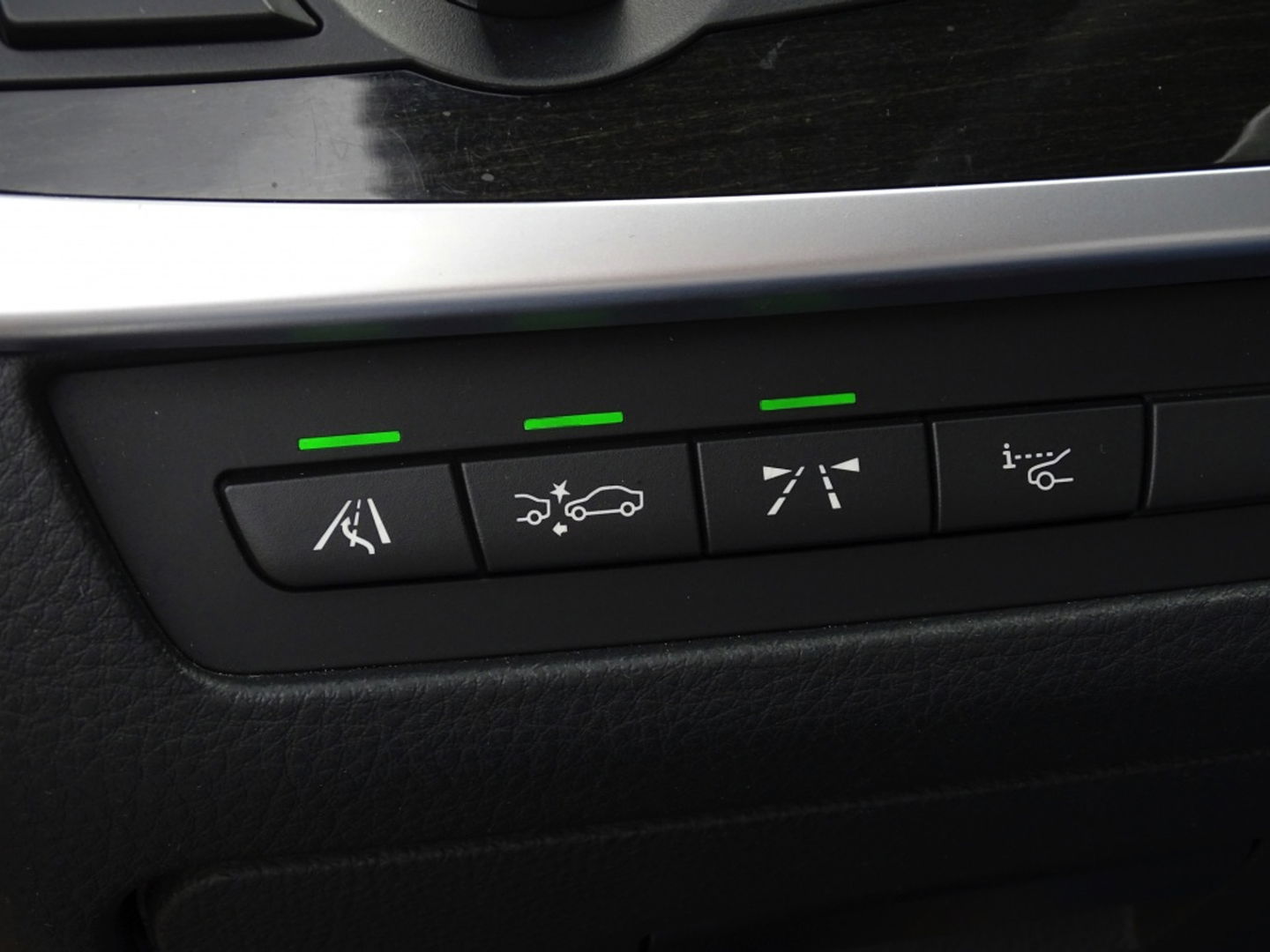 BMW 5 Serie 535i TwinTurbo 306PK / Executive / M Sport / LED