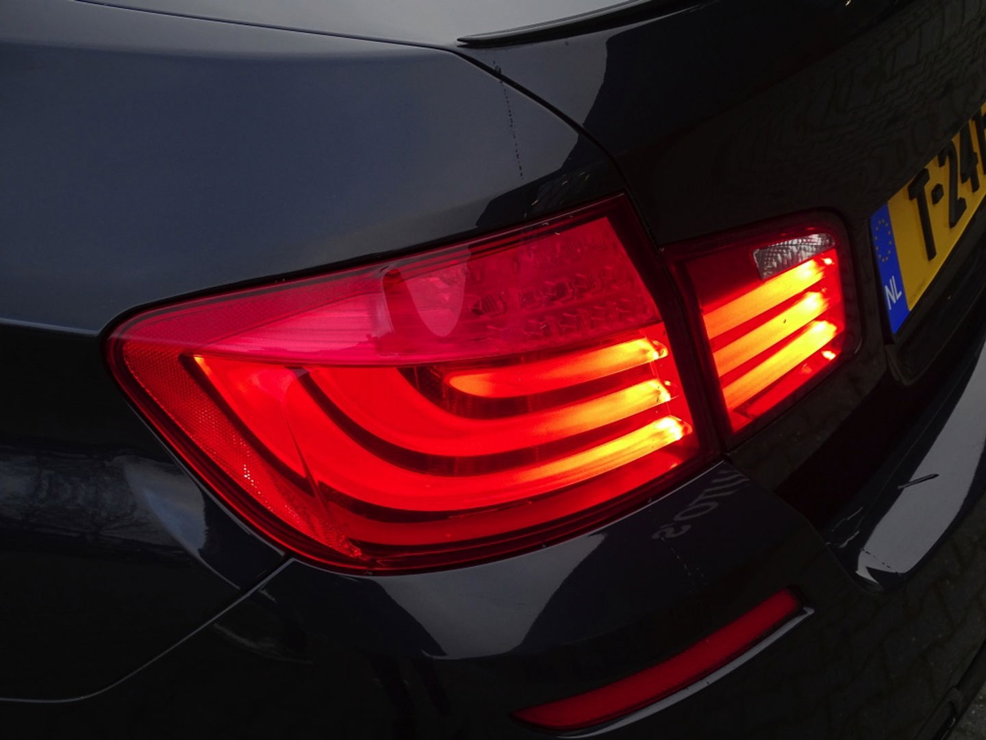 BMW 5 Serie 535i TwinTurbo 306PK / Executive / M Sport / LED