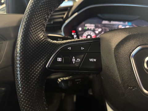 Audi Q3 35 TFSI S Line Automaat Panorama Camera Navigatie Matrix Led