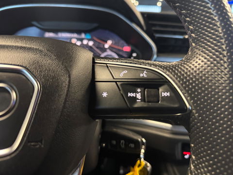 Audi Q3 35 TFSI S Line Automaat Panorama Camera Navigatie Matrix Led