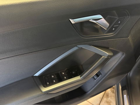 Audi Q3 35 TFSI S Line Automaat Panorama Camera Navigatie Matrix Led