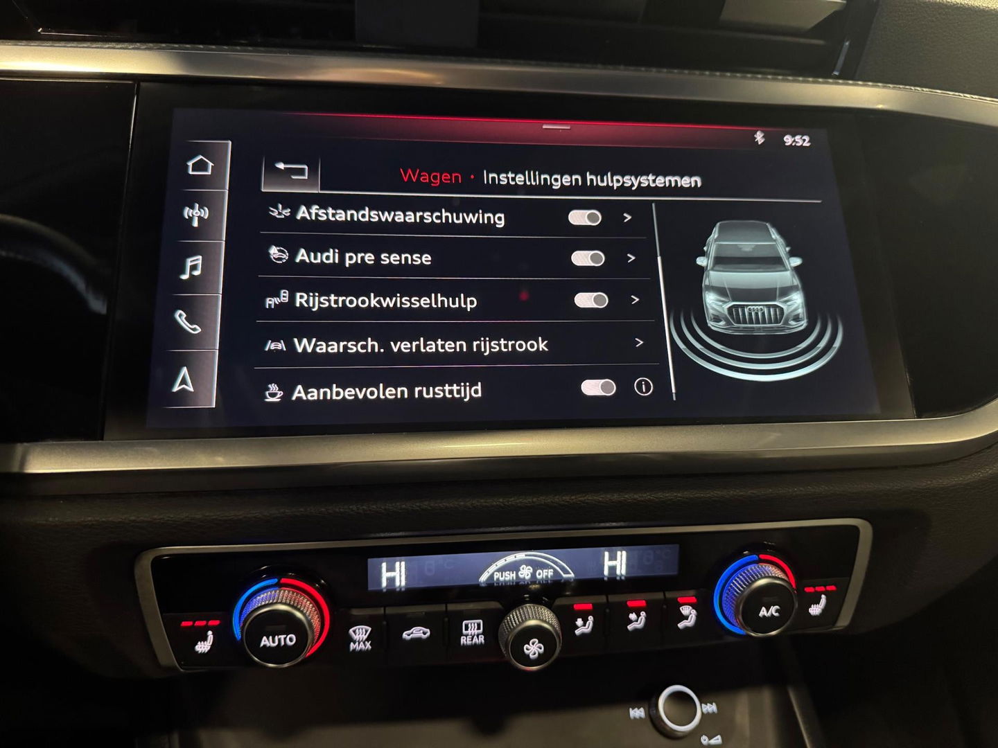 Audi Q3 35 TFSI S Line Automaat Panorama Camera Navigatie Matrix Led