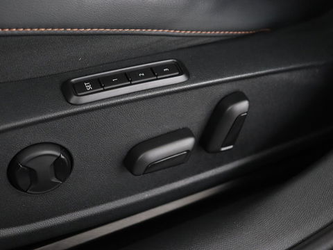 CUPRA Formentor 1.4 eHybrid VZ | 245pk | Stoelverwarming | Adaptive cruise | Memory | Camera | Navigatie | Sfeerverlichting | Keyless | Full LED | Sportstoelen | PHEV | Plug In