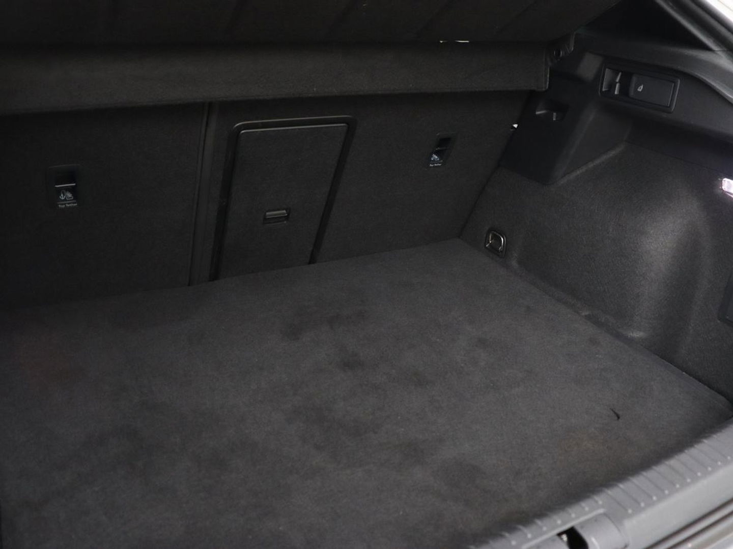 CUPRA Formentor 1.4 eHybrid VZ | 245pk | Stoelverwarming | Adaptive cruise | Memory | Camera | Navigatie | Sfeerverlichting | Keyless | Full LED | Sportstoelen | PHEV | Plug In