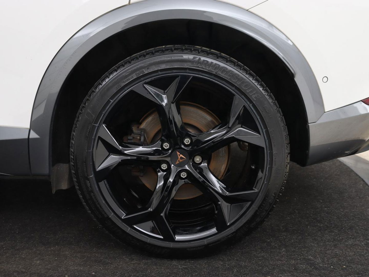 CUPRA Formentor 1.4 eHybrid VZ | 245pk | Stoelverwarming | Adaptive cruise | Memory | Camera | Navigatie | Sfeerverlichting | Keyless | Full LED | Sportstoelen | PHEV | Plug In