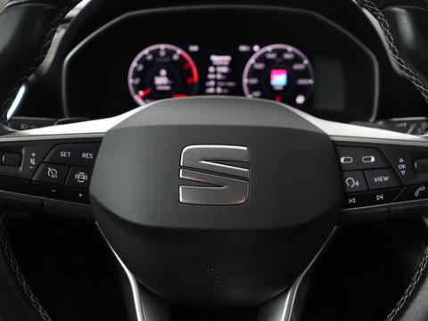 SEAT Leon 1.0 eTSI Style | Trekhaak | Camera | Carplay | Full LED | Navigatie | Cruise control | Parkeerhulp | Climate control | Bluetooth