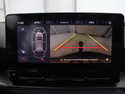 SEAT Leon 1.0 eTSI Style | Trekhaak | Camera | Carplay | Full LED | Navigatie | Cruise control | Parkeerhulp | Climate control | Bluetooth