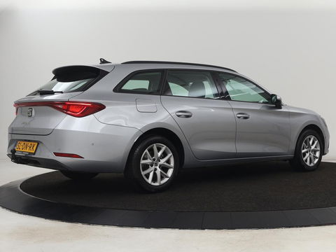 SEAT Leon 1.0 eTSI Style | Trekhaak | Camera | Carplay | Full LED | Navigatie | Cruise control | Parkeerhulp | Climate control | Bluetooth