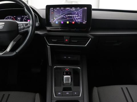SEAT Leon 1.0 eTSI Style | Trekhaak | Camera | Carplay | Full LED | Navigatie | Cruise control | Parkeerhulp | Climate control | Bluetooth