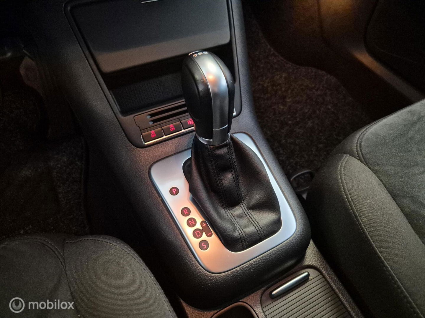 Volkswagen Tiguan 1.4 TSI Sport&Style, 100% Dealer onderhouden! 1e Eigenaar!